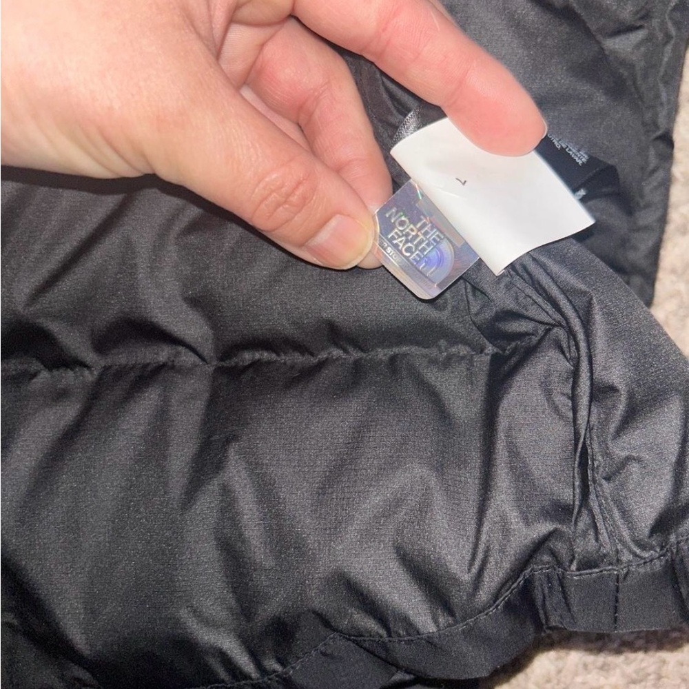 The North Face Black Puffer Jacket - Picture 7 of 8